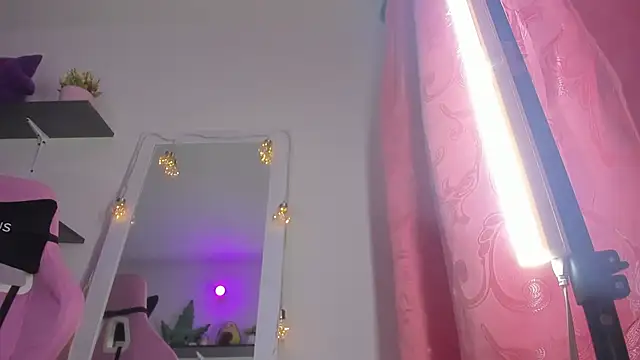 saralolo420 online show from 02.04.25