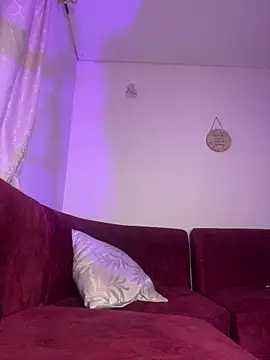 Snapshot of Chloemercury chatting on 12.16.25 Chloemercury online show from 12.16.25