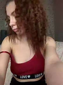 Snapshot of Katrin_kat@xh chatting on 02.05.25 Katrin katxh online show from 02.05.25