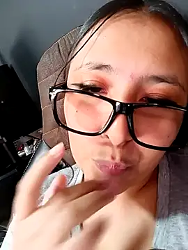 Cute Penelope online show from 03.22.25