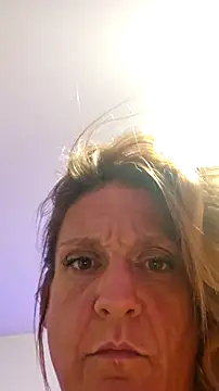 Snapshot of rjeanr4u chatting on 12.16.25 rjeanr4u online show from 12.16.25