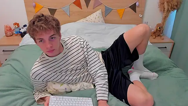 Fandi 777 online show from 04.04.26