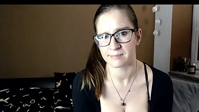 Snapshot of KayaRose chatting on 12.02.24 KayaRose online show from 12.02.24