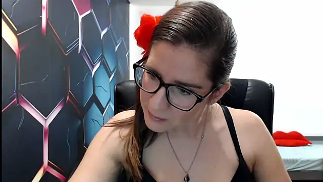 Snapshot of KayaRose chatting on 12.18.24 KayaRose online show from 12.18.24
