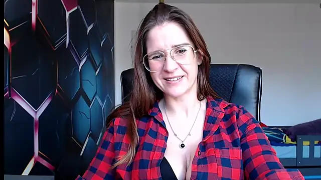 Snapshot of KayaRose chatting on 12.25.24 KayaRose online show from 12.25.24