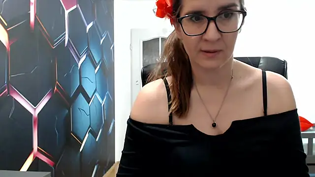 Snapshot of KayaRose chatting on 01.01.25 KayaRose online show from 01.01.25