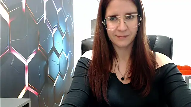 Snapshot of KayaRose chatting on 01.12.25 KayaRose online show from 01.12.25