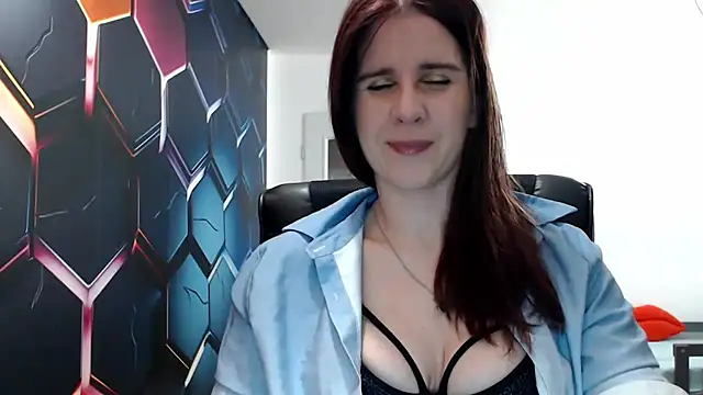 Snapshot of KayaRose chatting on 01.24.25 KayaRose online show from 01.24.25
