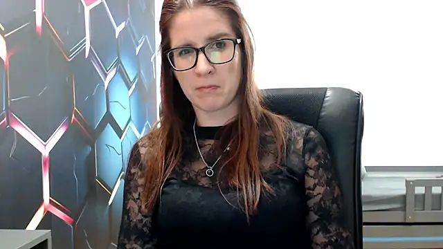 Snapshot of KayaRose chatting on 02.24.25 KayaRose online show from 02.24.25