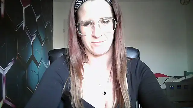 Snapshot of KayaRose chatting on 10.01.25 KayaRose online show from 10.01.25