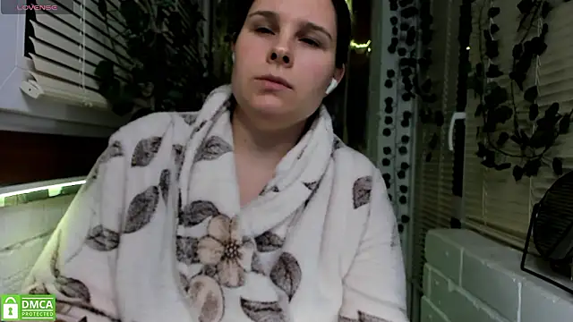 Snapshot of Candys_booty chatting on 12.06.24 Candys booty online show from 12.06.24