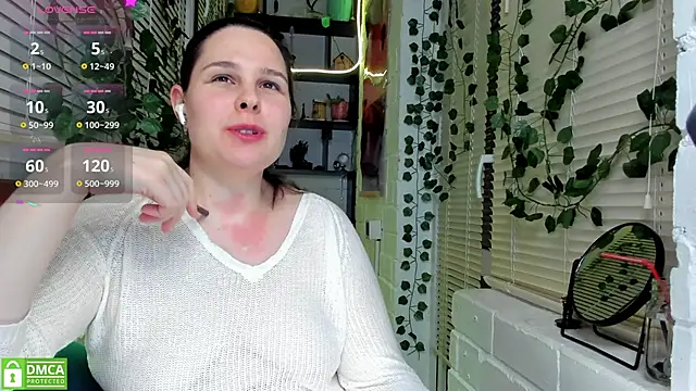 Snapshot of Candys_booty chatting on 12.09.24 Candys booty online show from 12.09.24