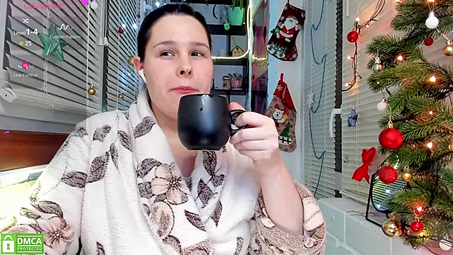 Snapshot of Candys_booty chatting on 12.23.24 Candys booty online show from 12.23.24