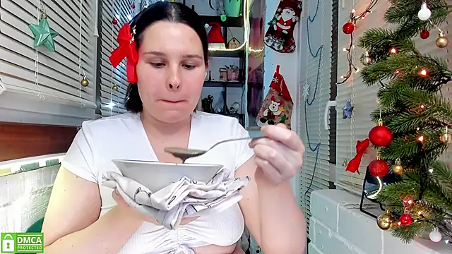 Snapshot of Candys_booty chatting on 12.24.24 Candys booty online show from 12.24.24