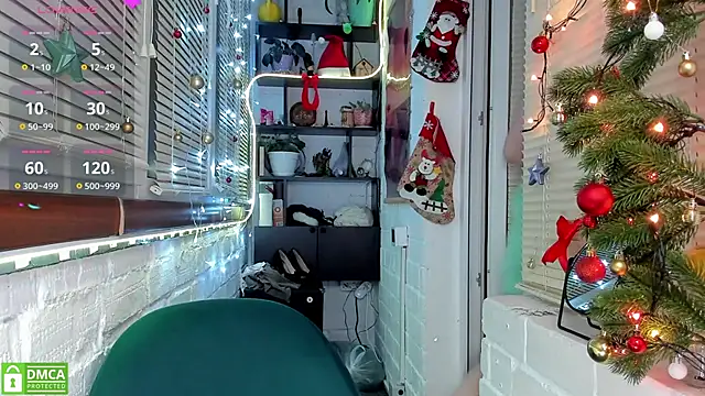 Snapshot of Candys_booty chatting on 12.24.24 Candys booty online show from 12.24.24