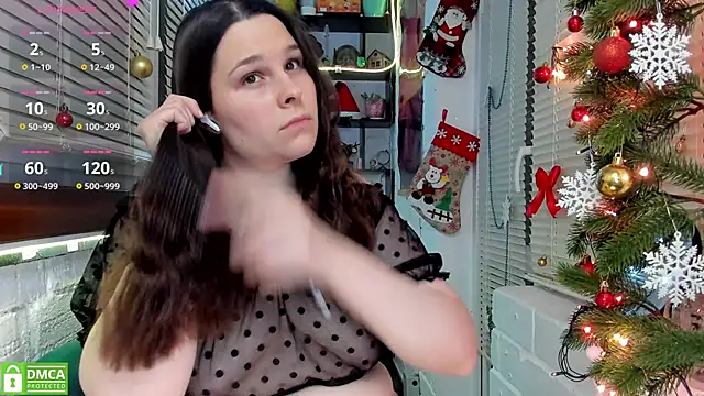 Snapshot of Candys_booty chatting on 12.29.24 Candys booty online show from 12.29.24