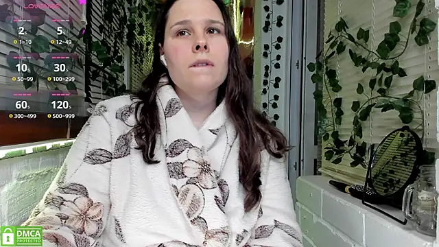 Snapshot of Candys_booty chatting on 02.04.25 Candys booty online show from 02.04.25