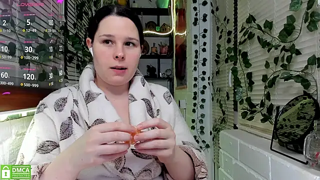 Snapshot of Candys_booty chatting on 02.11.25 Candys booty online show from 02.11.25