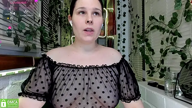 Snapshot of Candys_booty chatting on 03.13.25 Candys booty online show from 03.13.25