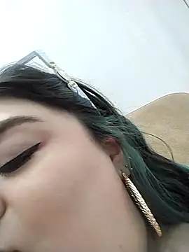 tiffany laurens online show from 03.01.25