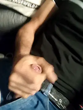 Snapshot of mapachon81 chatting on 10.21.25 mapachon81 online show from 10.21.25