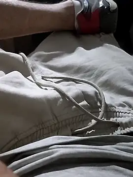 Snapshot of mapachon81 chatting on 11.01.25 mapachon81 online show from 11.01.25