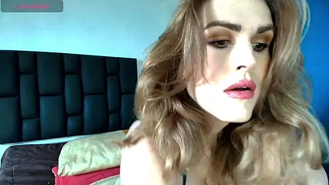 Snapshot of Aurora_doll23 chatting on 04.28.26 Aurora doll23 online show from 04.28.26