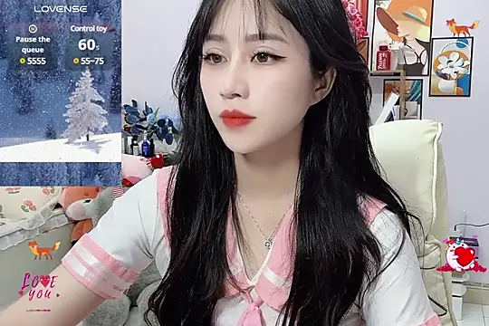  LLisa  online show from 02.15.25