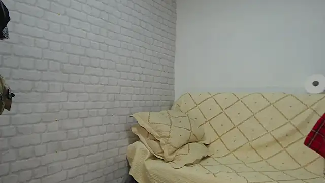 EmmaSquirt online show from 12.14.24