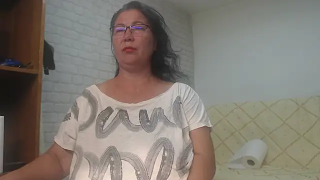 EmmaSquirt online show from 09.15.25