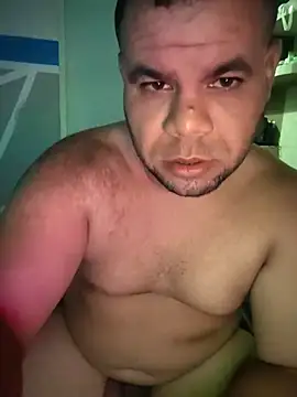 Snapshot of Evert_hairyboy chatting on 06.02.26 Evert hairyboy online show from 06.02.26