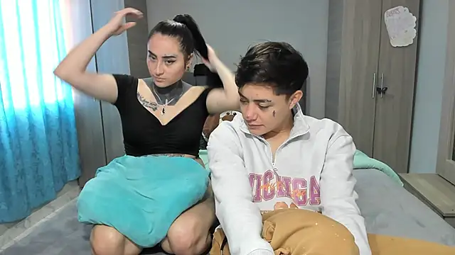 Snapshot of steban_and_kim chatting on 01.18.25 steban and kim online show from 01.18.25