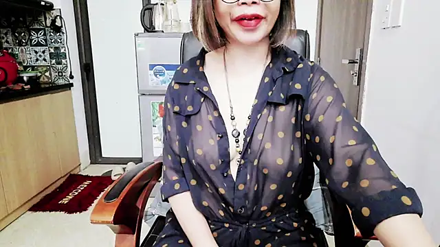 Miu-Le online show from 11.17.25