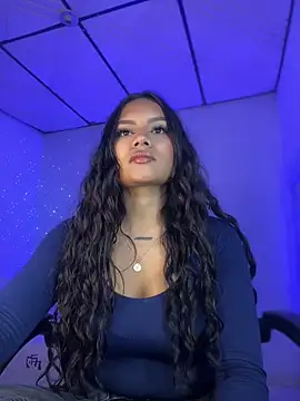 Riana Kean online show from 01.18.25