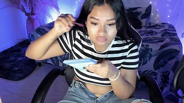 Riana Kean online show from 04.19.26