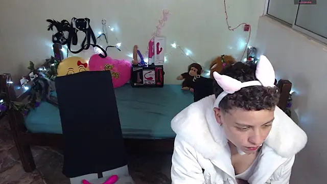 01antoniafranco online show from 02.12.25