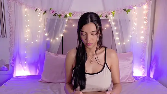 Julie Bennet online show from 03.06.26