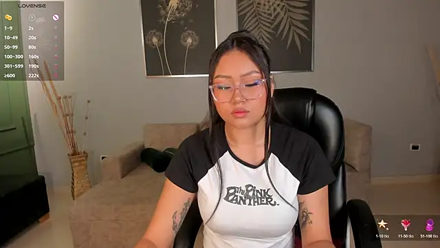 AmberLewis  online show from 10.24.25