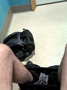 Alfie41105 online show from 11.25.25