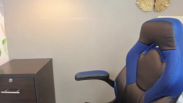 chaymae nah  online show from 12.14.24