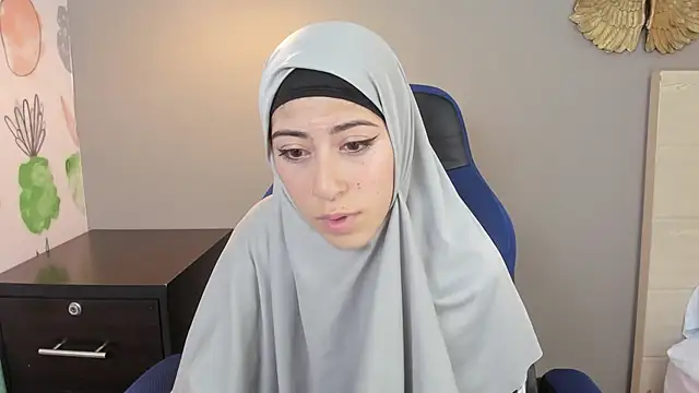 chaymae nah  online show from 12.14.24