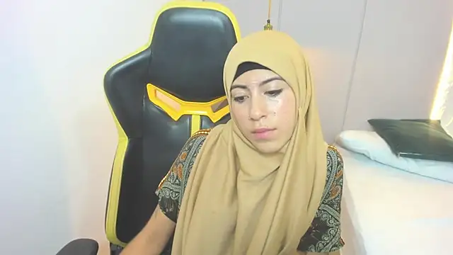 chaymae nah  online show from 12.24.24