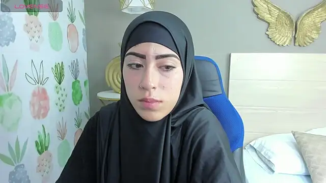 chaymae nah  online show from 01.09.25