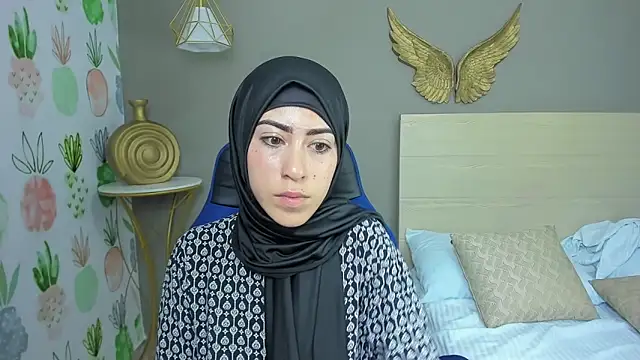 chaymae nah  online show from 01.11.25