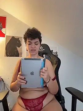 Snapshot of rafamarianoofc chatting on 11.10.25 rafamarianoofc online show from 11.10.25