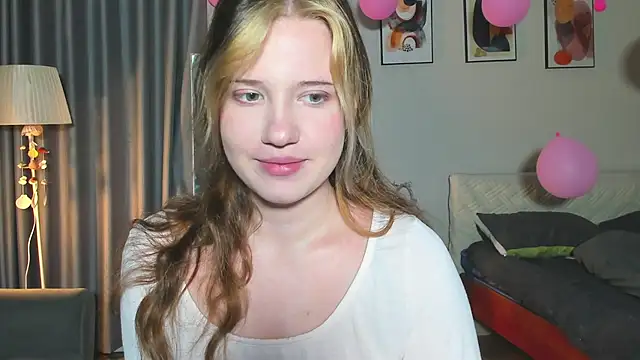 HanahCute online show from 03.03.25