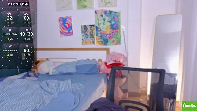 HanahCute online show from 10.28.25