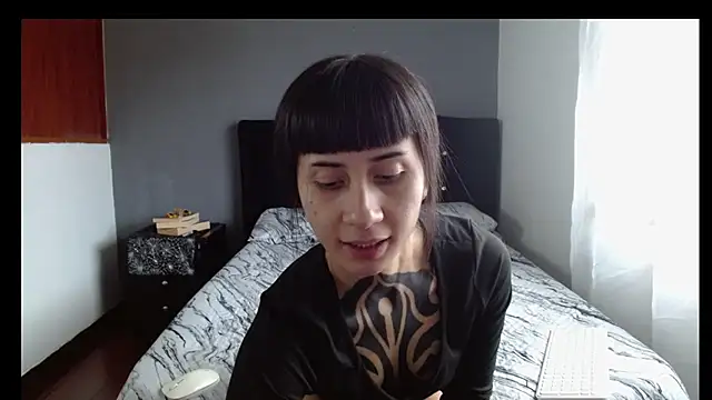 Emilia 1995 online show from 04.10.26