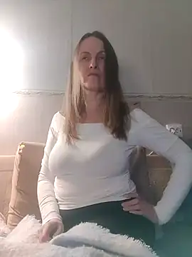 Snapshot of Evelina_cute chatting on 01.17.25 Evelina cute online show from 01.17.25