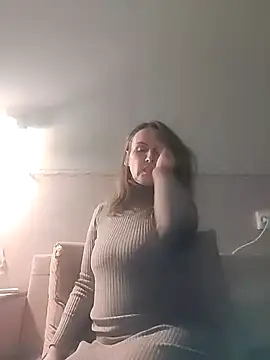 Evelina cute online show from 11.28.25